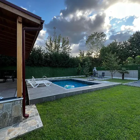 Ikiz Villa *